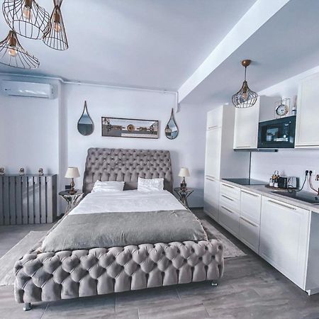 Mamaia Luxury Studio Apartment T Exterior photo